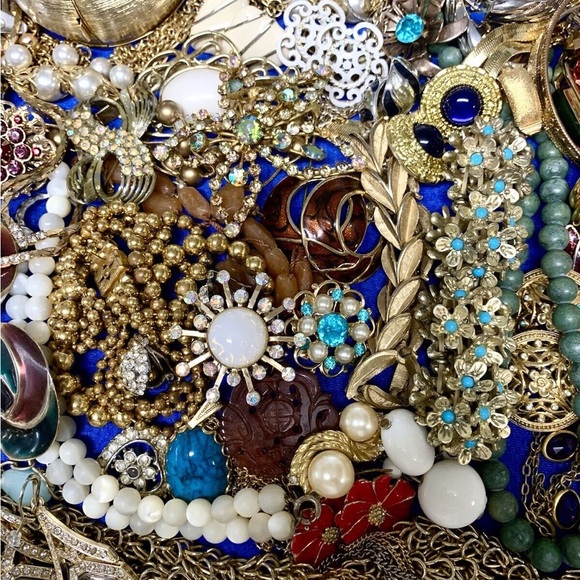 Beautiful Jewelry Run - Picture 3 of 7